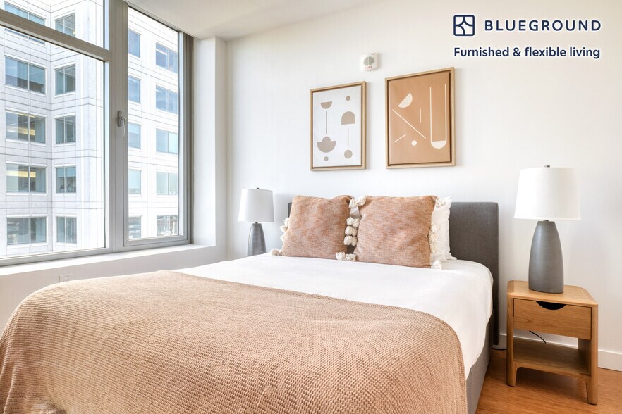 Building Photo - 120 Kingston St