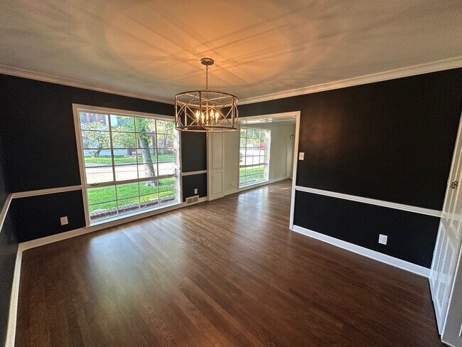 Building Photo - Must see, beautiful home!