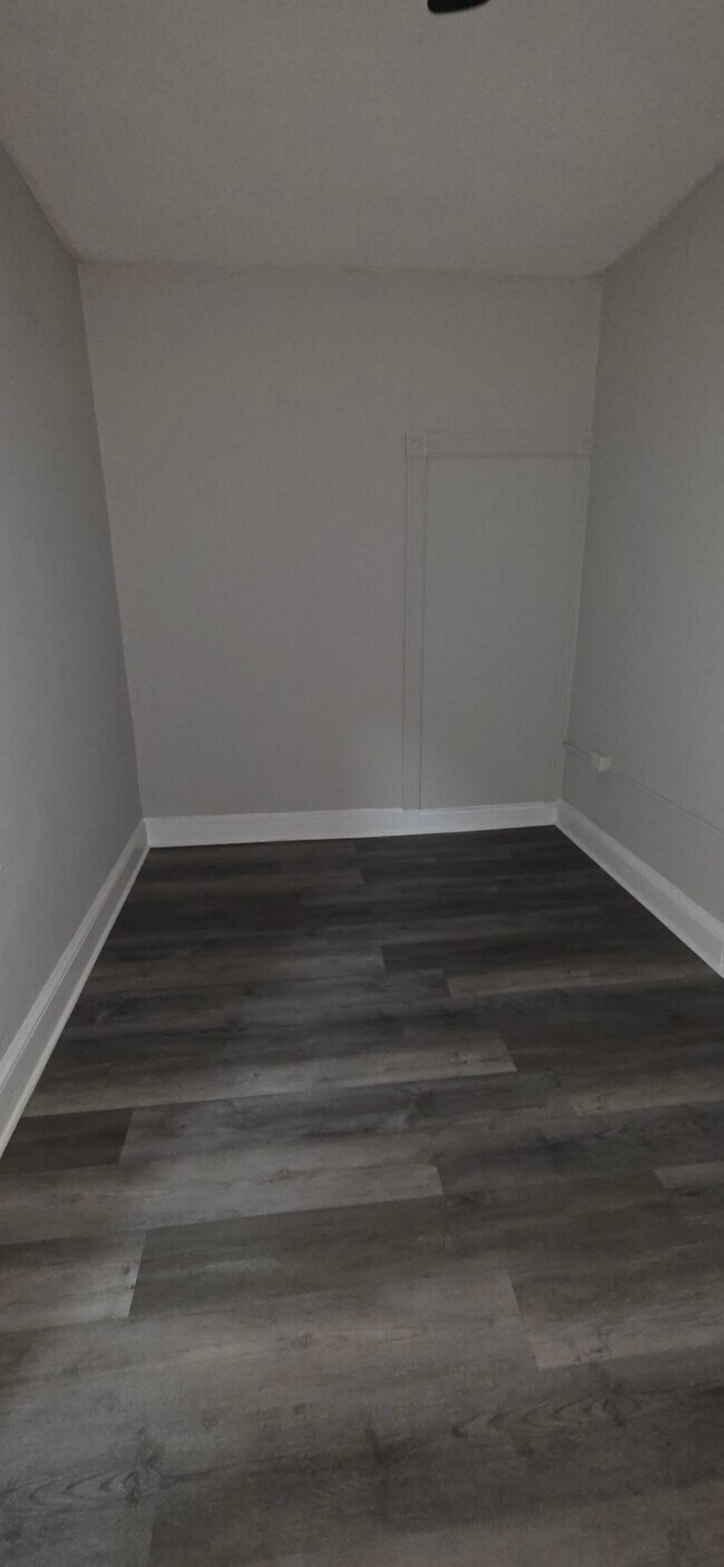 Building Photo - 2515 Christian St