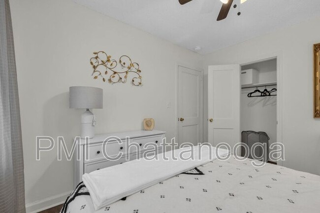 Building Photo - 306 Glenwood Cir