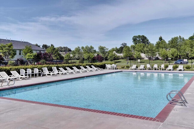 Building Photo - Spacious Williamsburg Living in Liberty Crossing