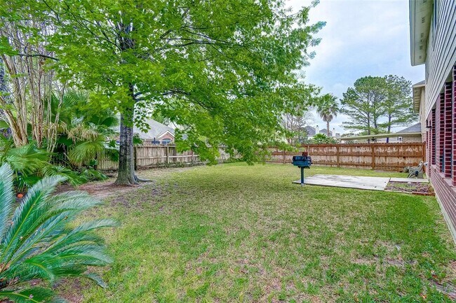Building Photo - 2130 Autumn Fern Dr