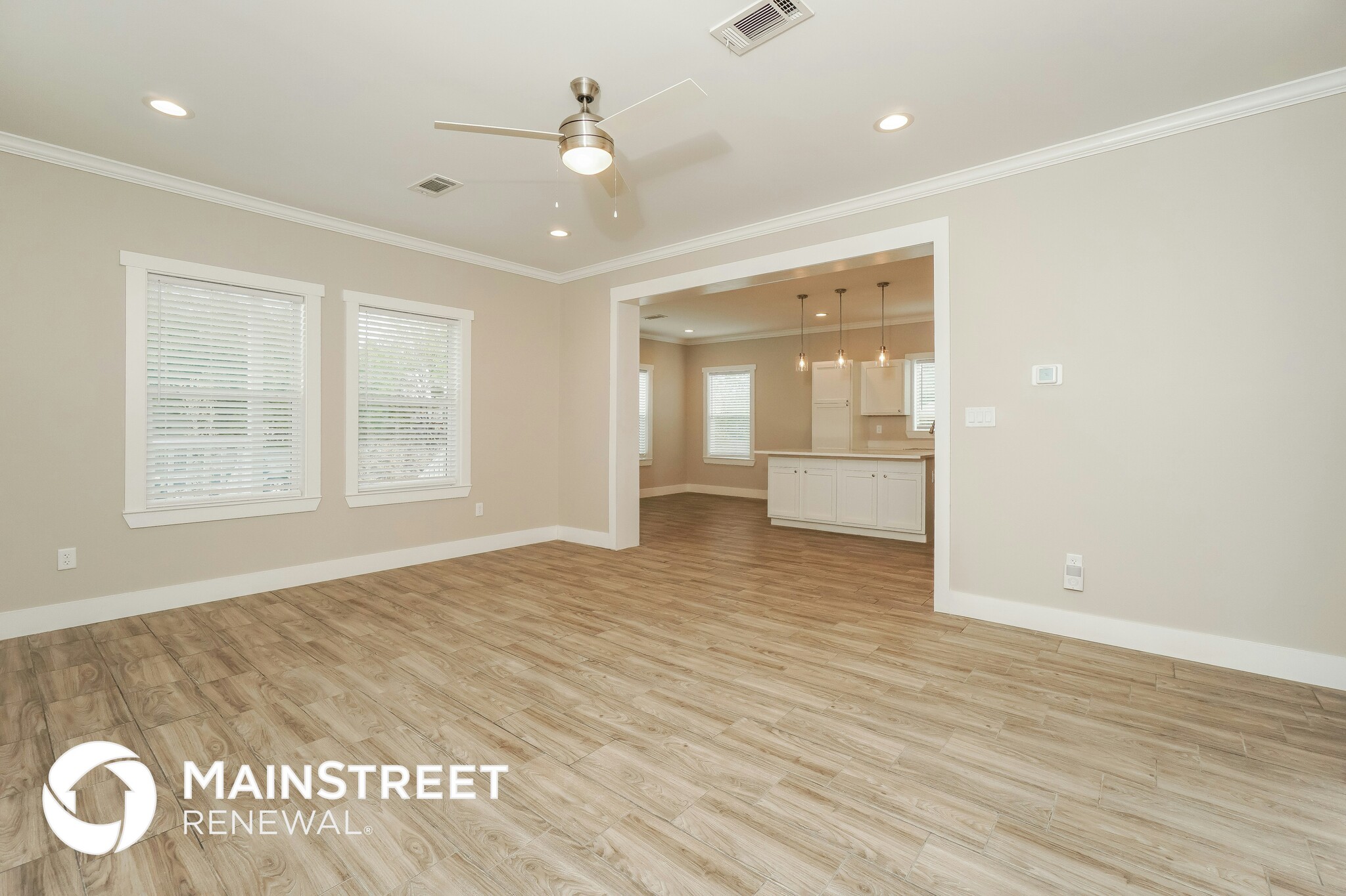 Building Photo - 3418 Avoca Dr
