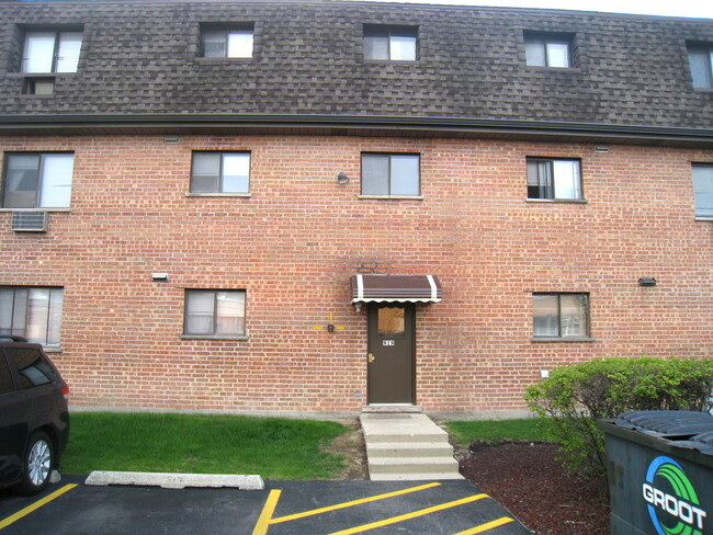 Building Photo - 919 S McKinley Ave