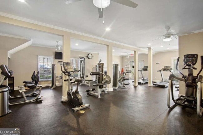 Building Photo - 27207 Plantation Dr NE