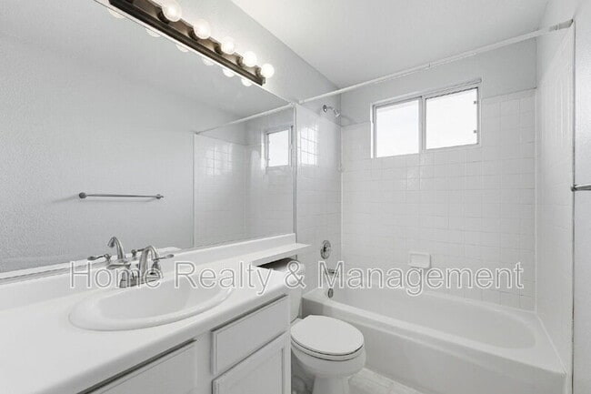 Building Photo - 13223 Quivas St