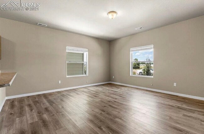 Building Photo - 4679 Pleasant Port View
