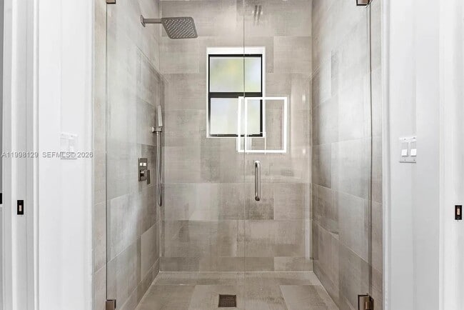 Building Photo - 445 NE 76th St