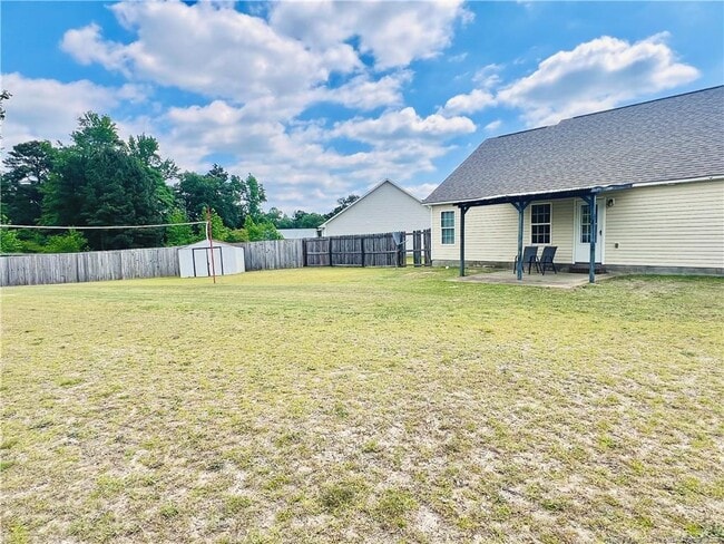 Building Photo - 285 Pebble Ln