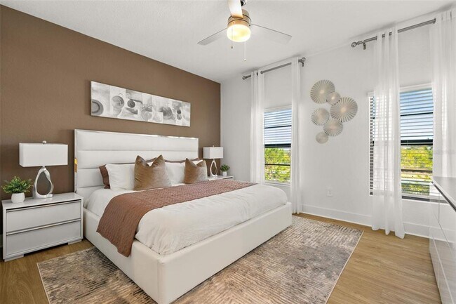 Building Photo - 8058 Gulfstream Ct