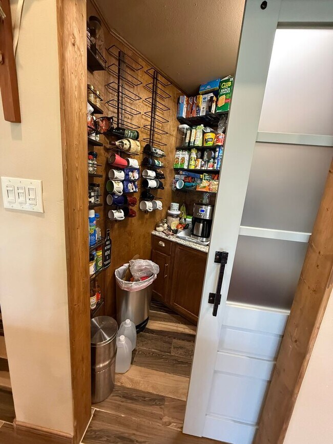 Building Photo - 2403 Bottoms East Rd