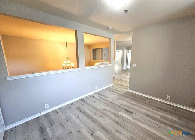 Building Photo - 1715 Mountain Brook