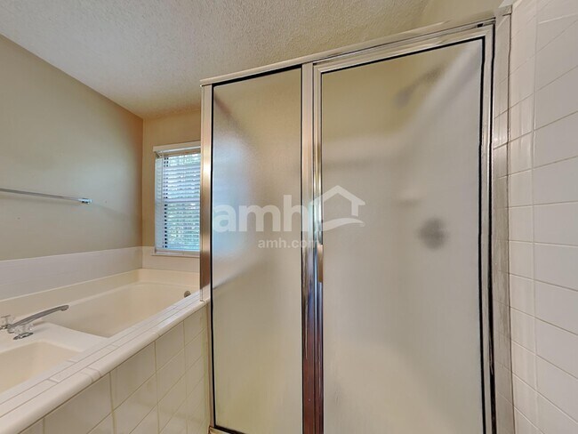 Building Photo - 8703 Coach Wood Ct