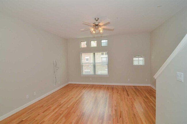 Building Photo - 2710 Hullsmith Dr
