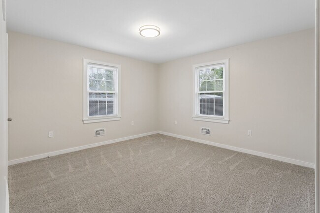 Building Photo - 127 Bell Ave