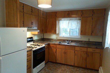 Kitchen - 307 S Lansing St