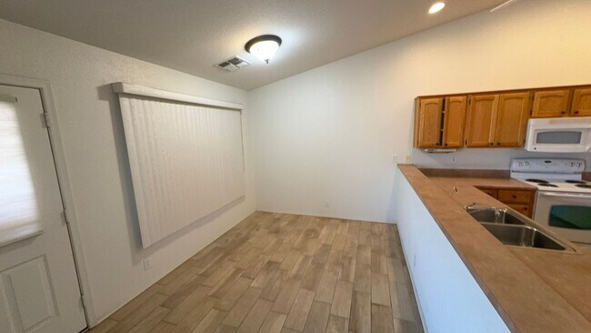 Building Photo - 11543 E Milagro Ave