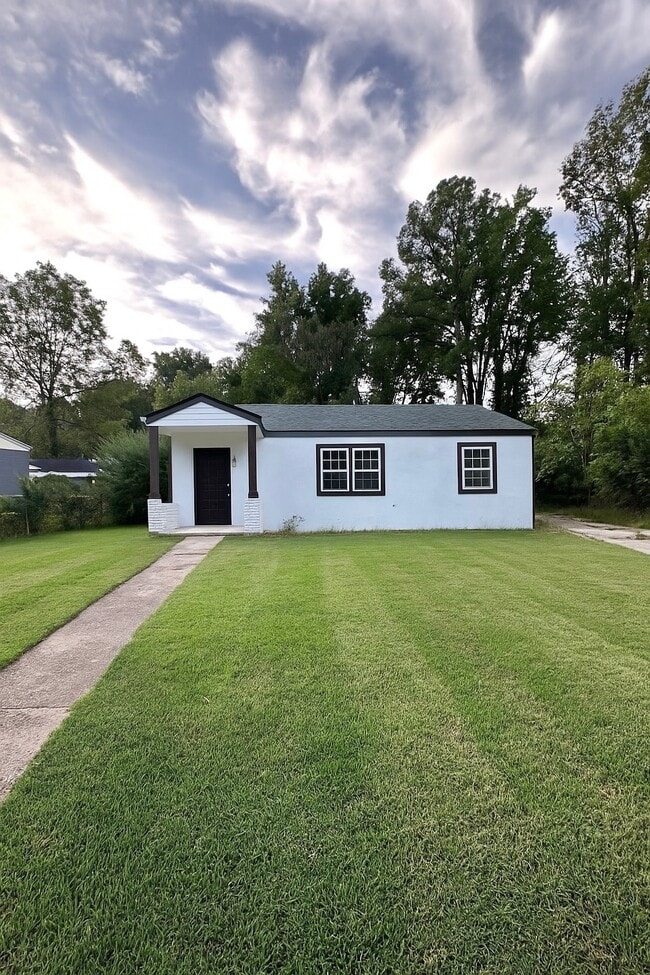 Building Photo - 2005 Henry Crumpton Dr