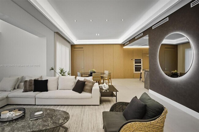 Building Photo - 2301 Collins Ave