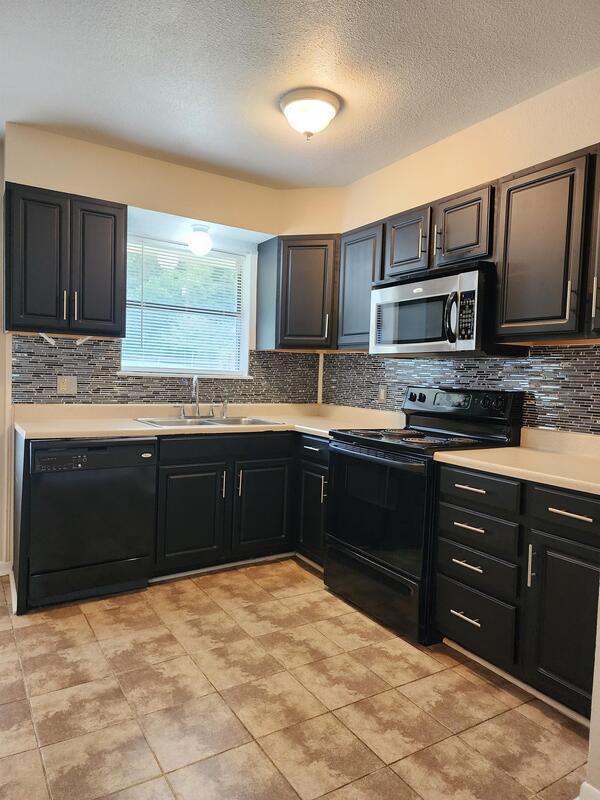 Building Photo - 111 Crepe Myrtle Rd
