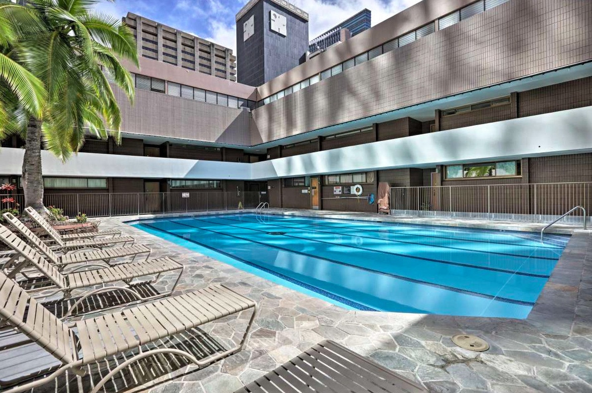 Building Photo - 1088 Bishop St