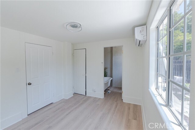 Building Photo - 210 N Encinitas Ave