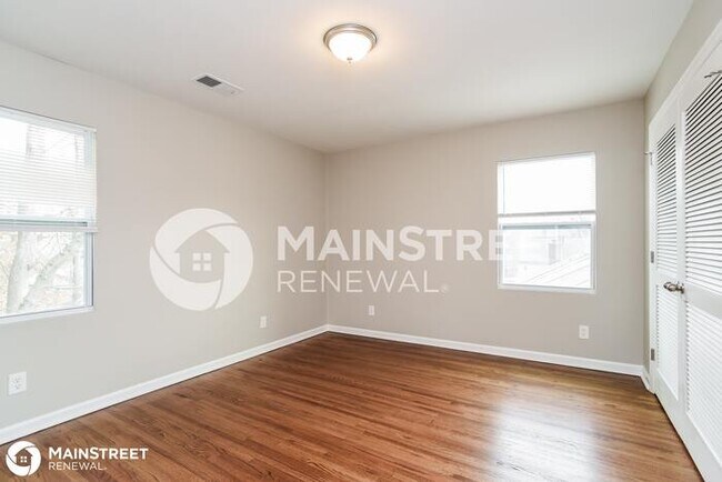 Building Photo - 5909 Ruth Dr