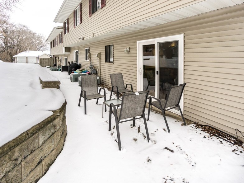 Building Photo - 3256 Dodd Ln