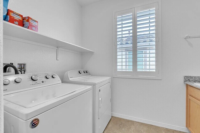 Building Photo - 3013 Historic Horizon Ave