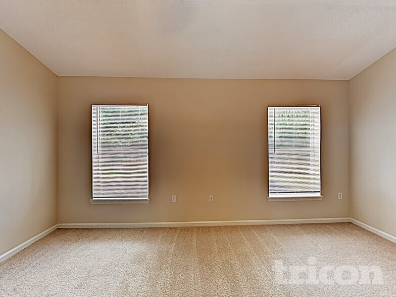 Building Photo - 5555 Village Pond Cir