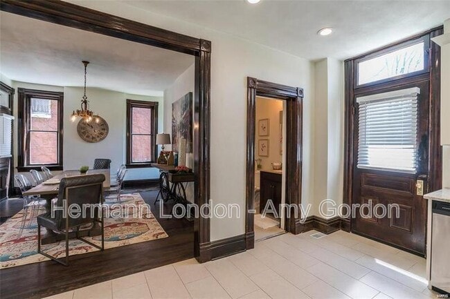 Building Photo - 3922 Castleman Ave