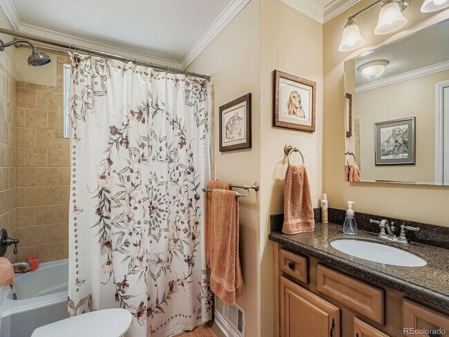 Building Photo - Impeccable brick ranch home for rent