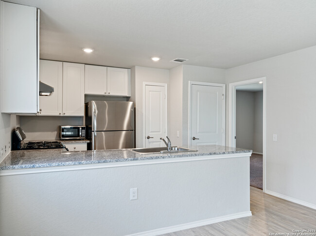 Building Photo - 7231 Rosada Way