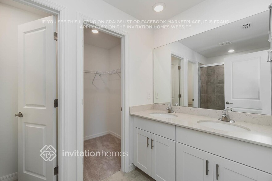 Building Photo - 9326 Cadence Ct