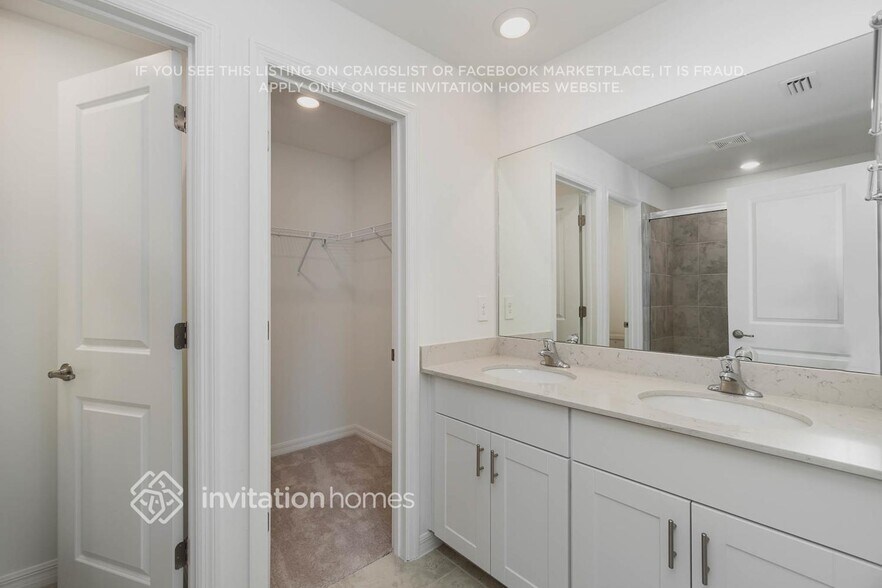 Building Photo - 9329 Cadence Ct