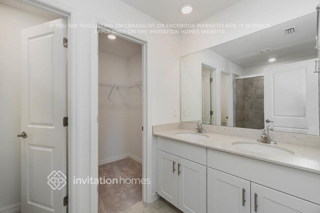 Building Photo - 9315 Cadence Ct