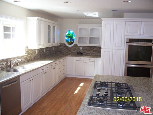 Building Photo - 7830 W 83rd St