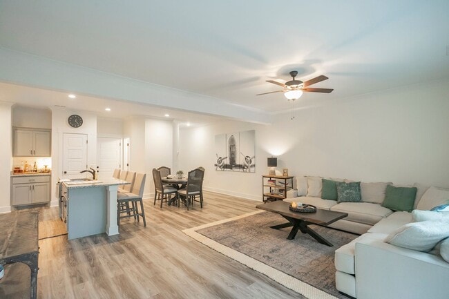 Building Photo - 3337 Alta Ln