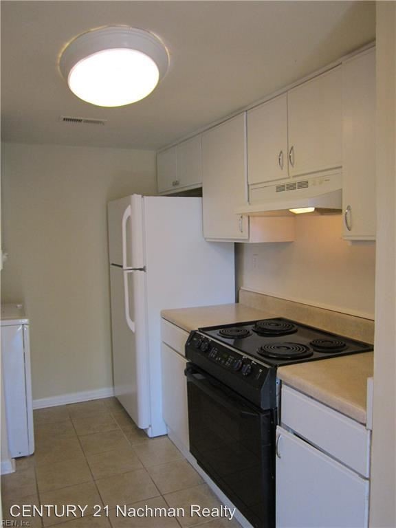 Building Photo - 2 br, 1 bath House - 3752 A Towne Point Road