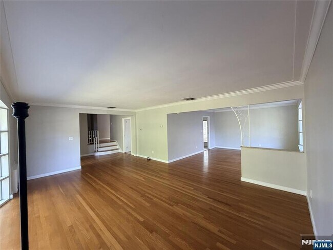 Building Photo - 1069 Palisade Ave