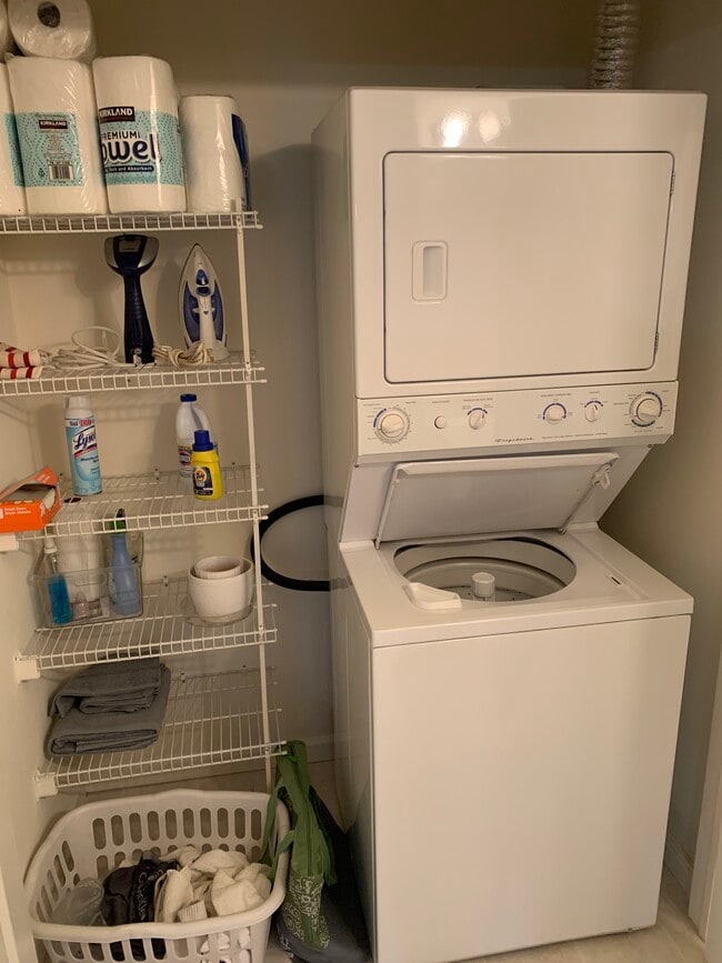 Laundry - 16455 Georgetown Dr