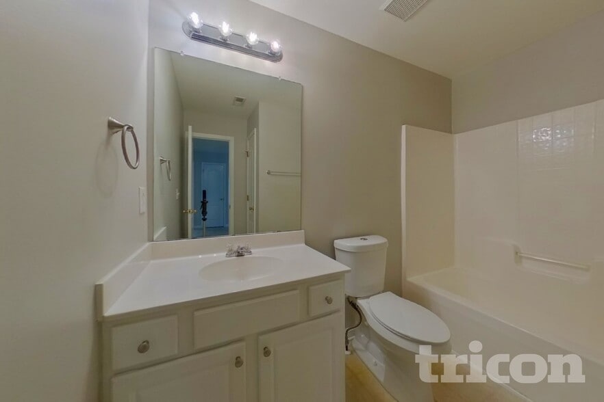 Building Photo - 3535 Arbroath Dr