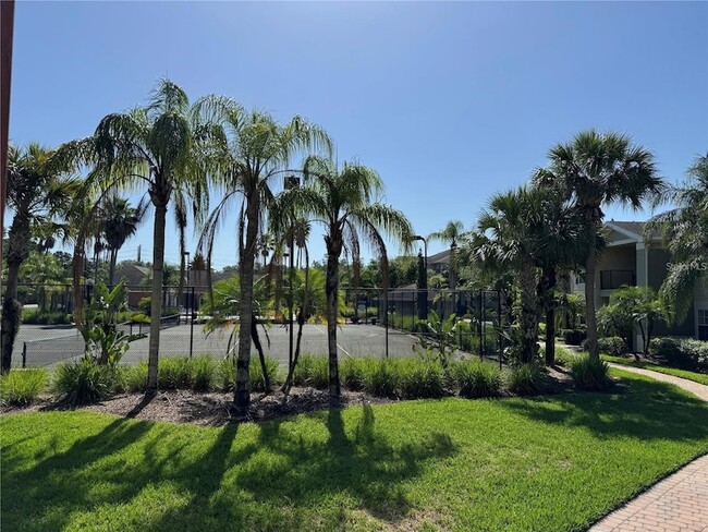 Building Photo - 1950 Summer Club Dr