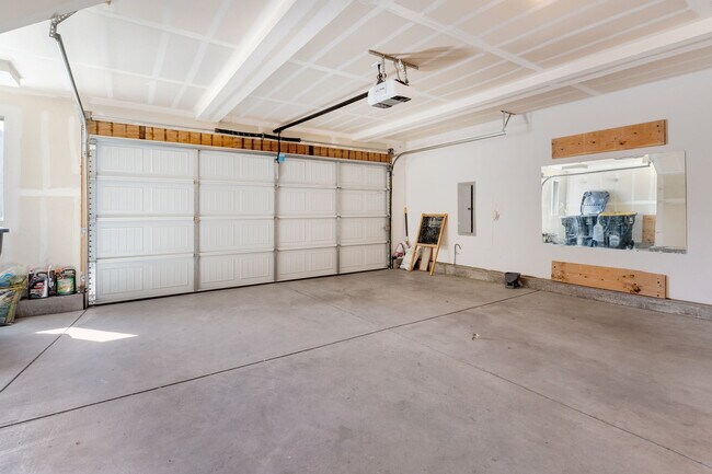 Building Photo - 897 Technology Ct
