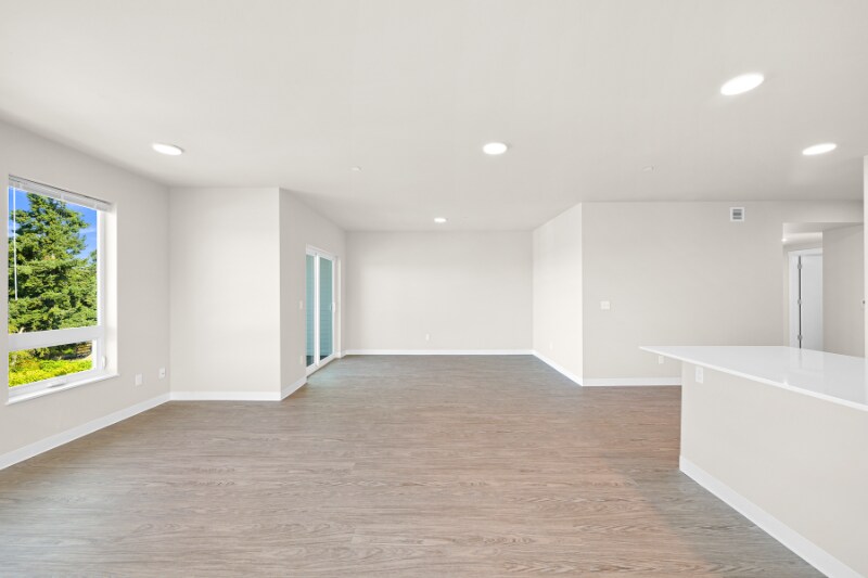 Building Photo - 962 Peace Portal Dr