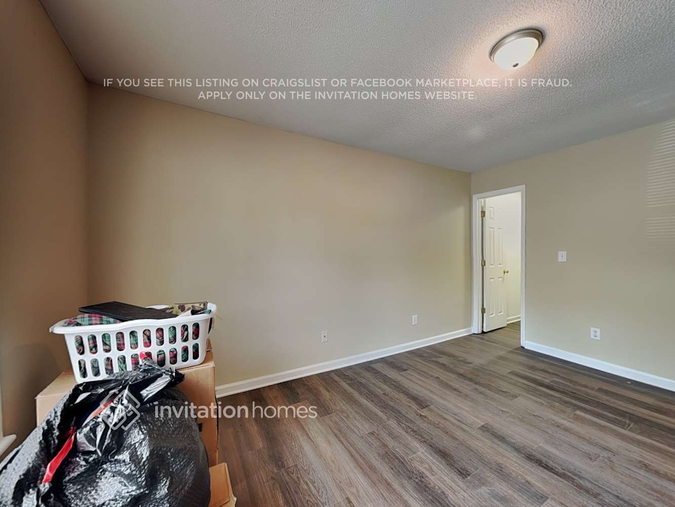 Building Photo - 2004 Pineton Ct