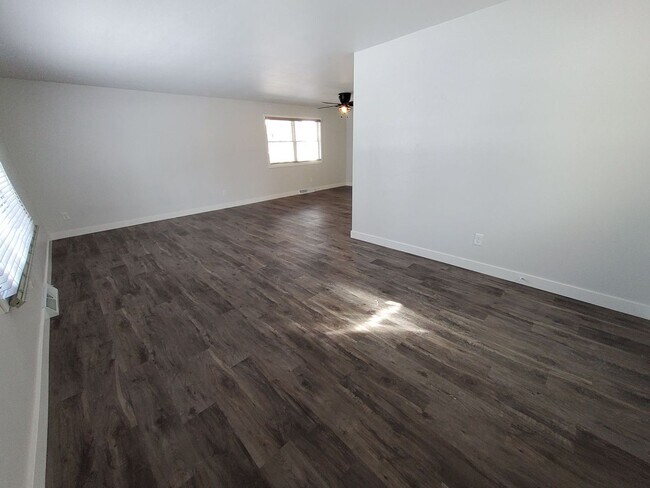 Building Photo - 1824 S Jefferson St