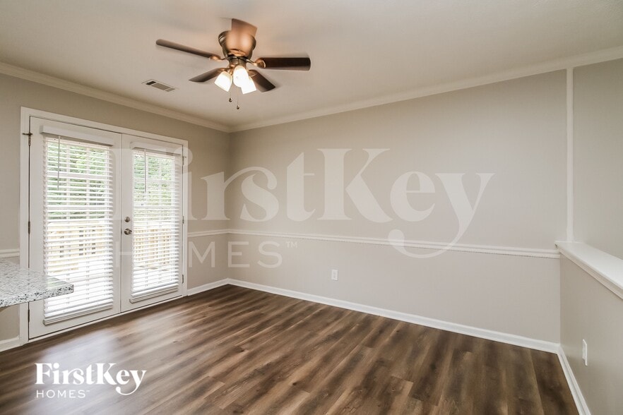 Building Photo - 125 Bentley Pl Way