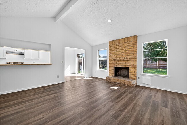 Building Photo - 4422 Wee Lassie Ln