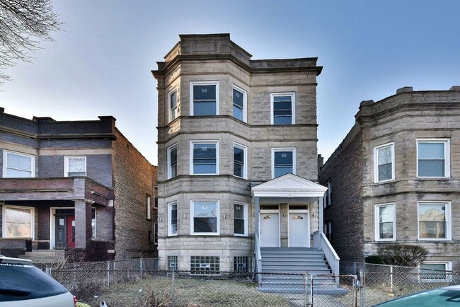 Primary Photo - 4105 W 21st Pl